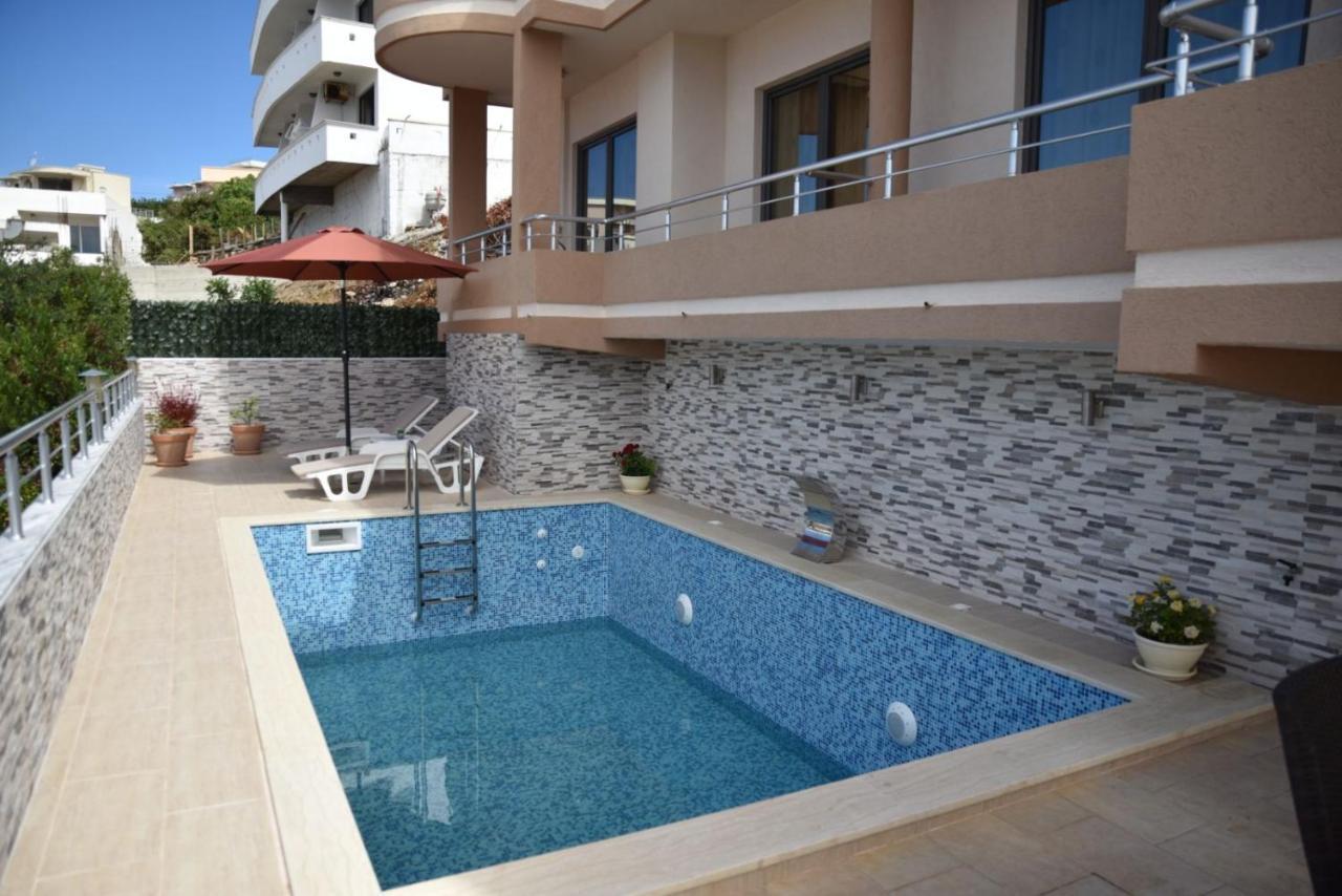Guest House Evropa 2 Ulcinj Esterno foto
