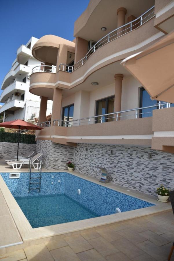 Guest House Evropa 2 Ulcinj Esterno foto