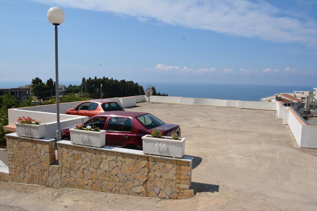 Guest House Evropa 2 Ulcinj Esterno foto