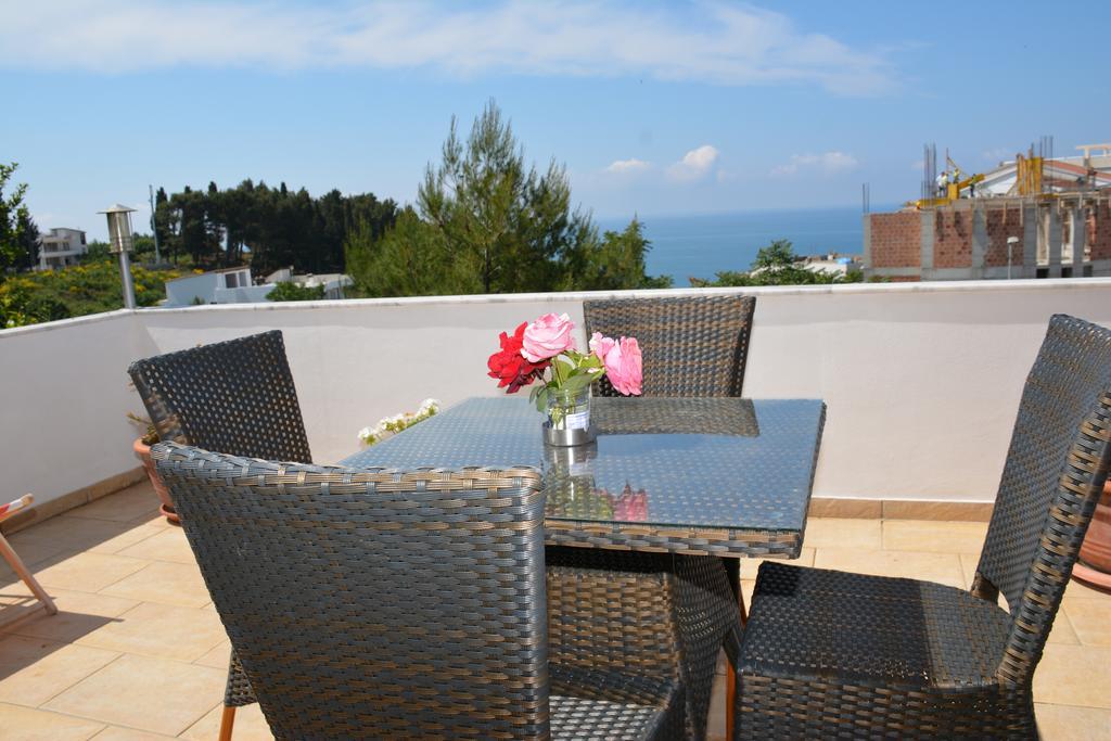 Guest House Evropa 2 Ulcinj Esterno foto