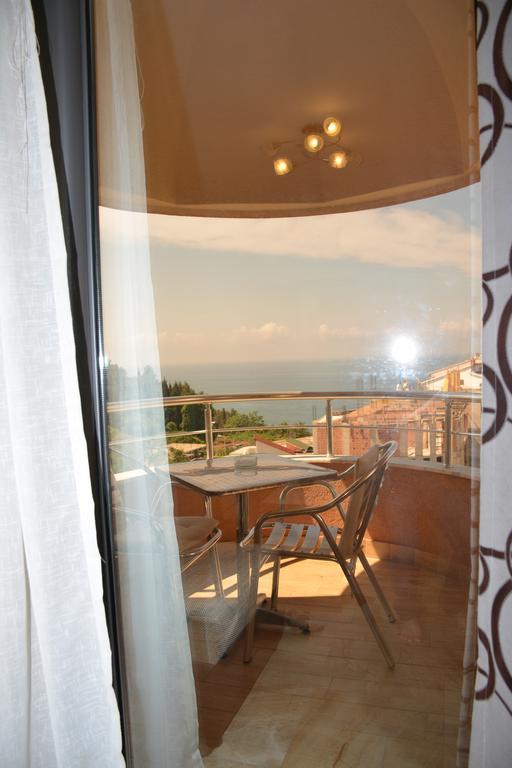 Guest House Evropa 2 Ulcinj Esterno foto